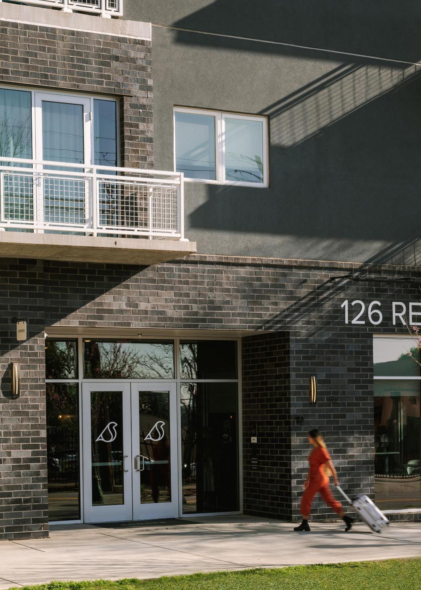 Sonder Midtown South Aparthotel Атланта Екстериор снимка