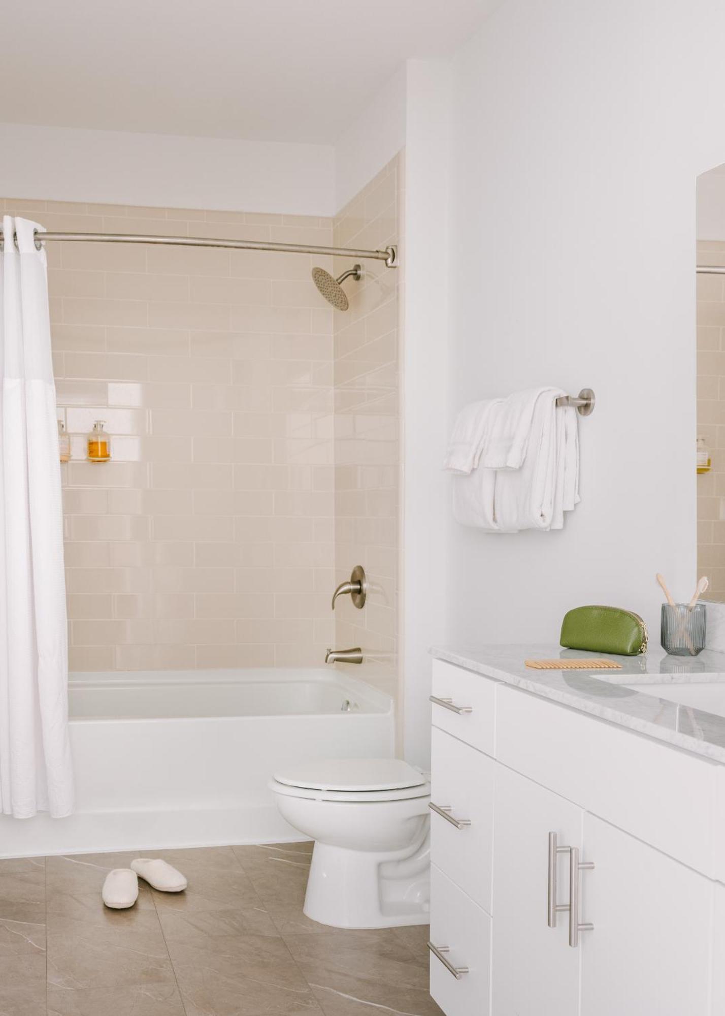 Sonder Midtown South Aparthotel Атланта Стая снимка